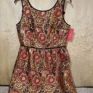 Metallic floral beautiful dress NWT size medium